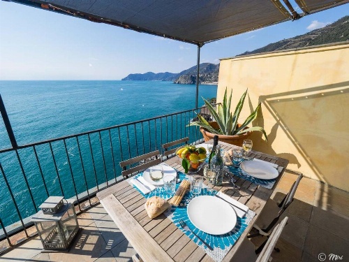 La Lampara Sea View Terrace Apartment image 9